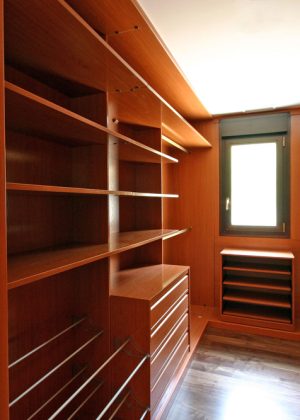 Vestidor Barros.