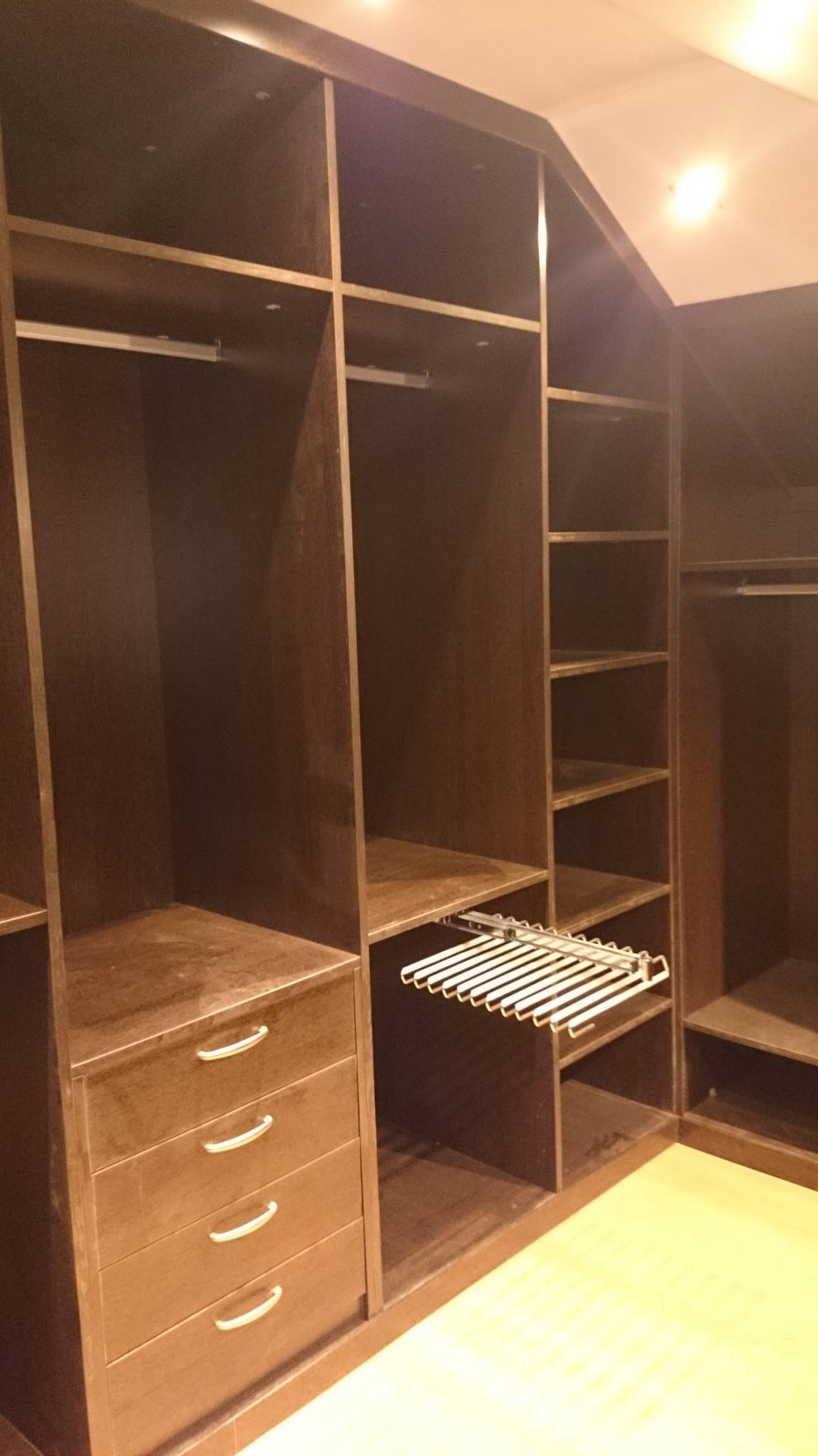 Vestidor Abadía.